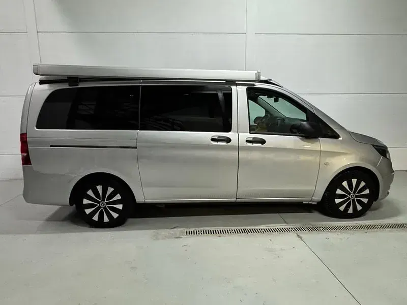 Usado Mercedes V220 Marco Polo 163 CV (119 kW) 2021 Gris / plata Monovolumen