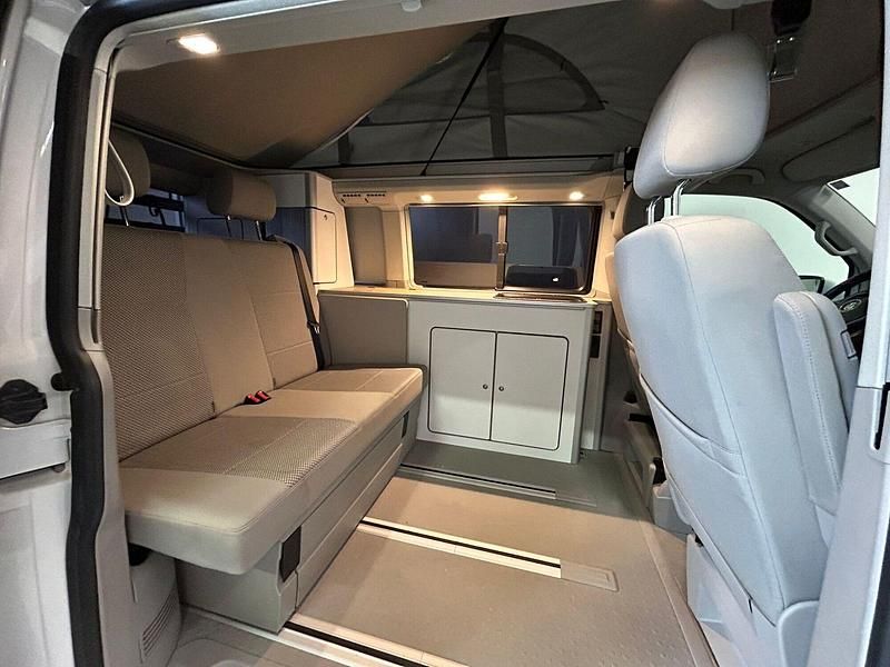 Usado VW California Beach 150 CV (110 kW) 2018 Blanco Van