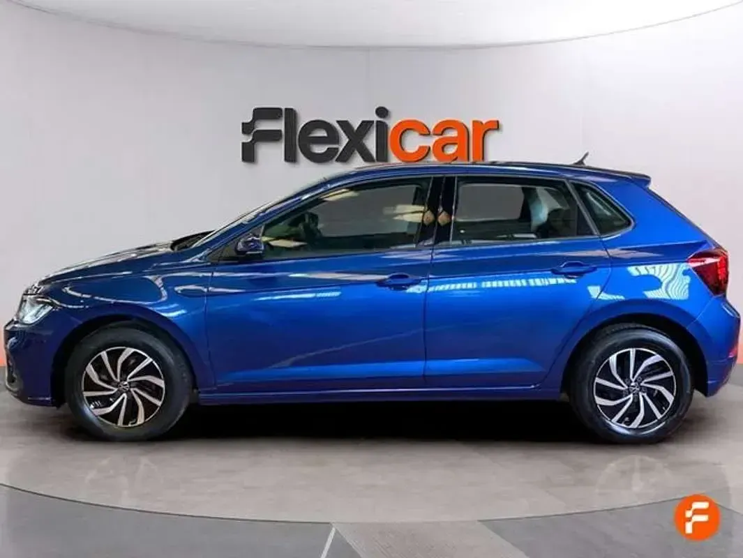 Usado VW Polo 95 CV (69 kW) 2022 Azul Utilitario