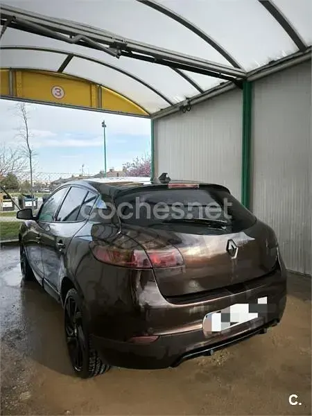 Usado Renault Mégane III GT 110 CV (80 kW) 2014 Marrón Berlina
