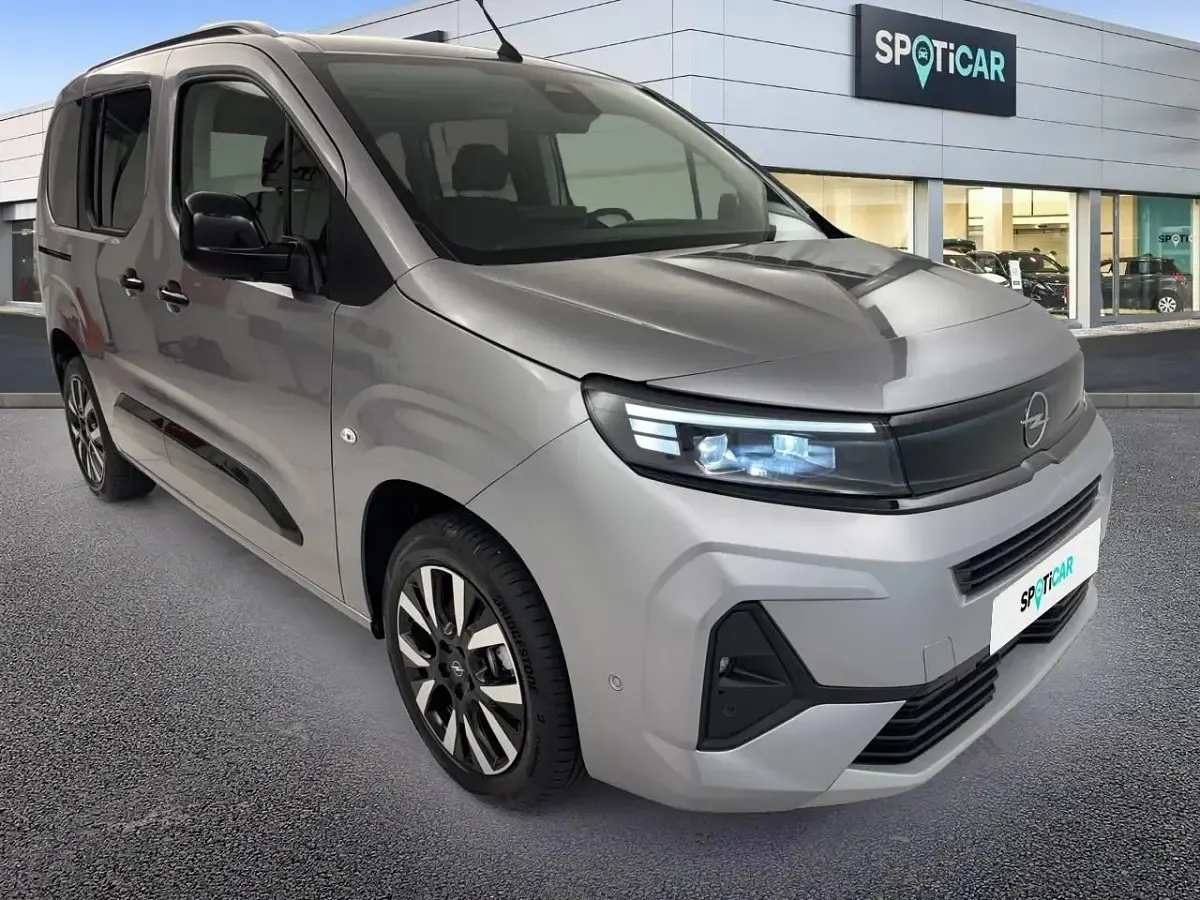 Nuevo Opel Combo 130 CV (95 kW) 2026 Gris Monovolumen