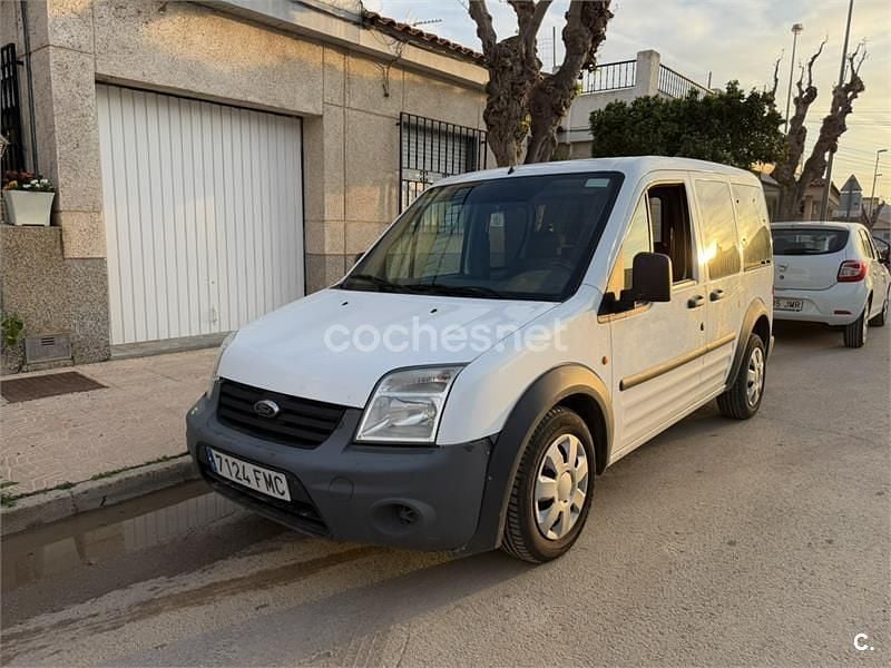Usado Ford Tourneo Connect Trend 115 CV (84 kW) 2013 Blanco Monovolumen