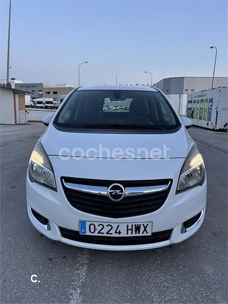 Usado Opel Meriva Selective 110 CV (80 kW) 2014 Blanco Monovolumen