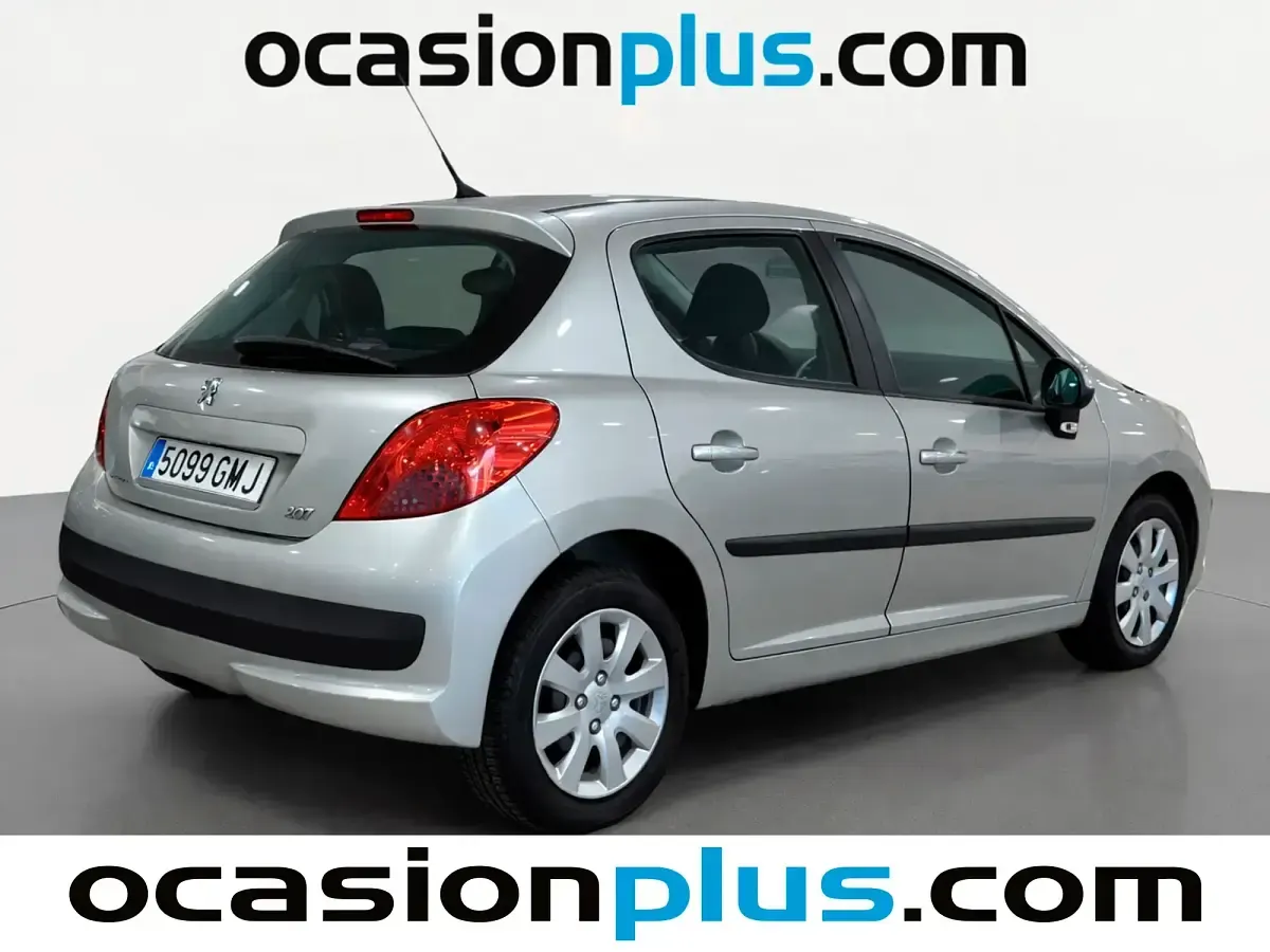 Usado Peugeot 207 95 CV (69 kW) 2009 Gris Utilitario