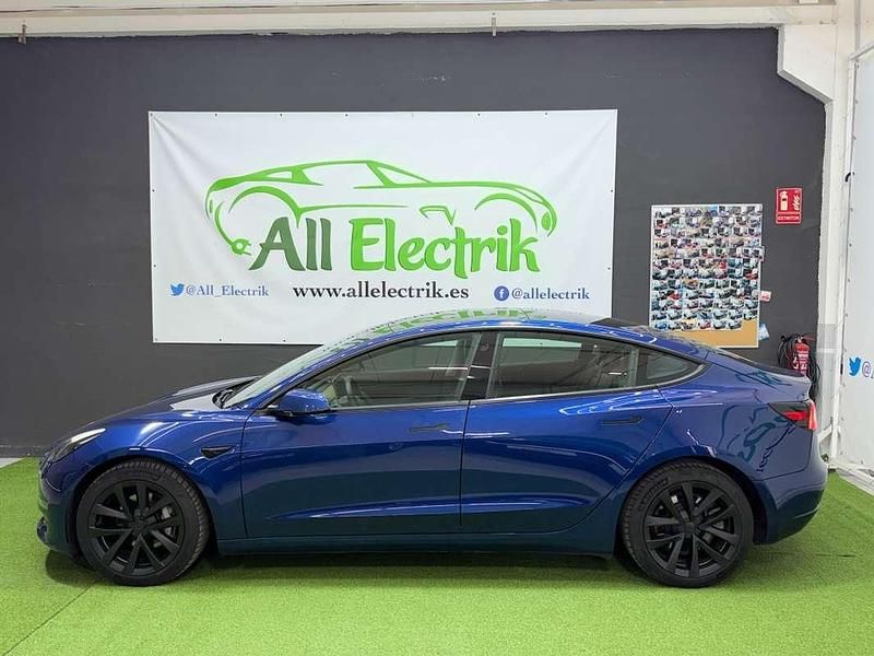 Käytetty Tesla Model 3 350 kW (476 HP) 2020 Sininen Sedan