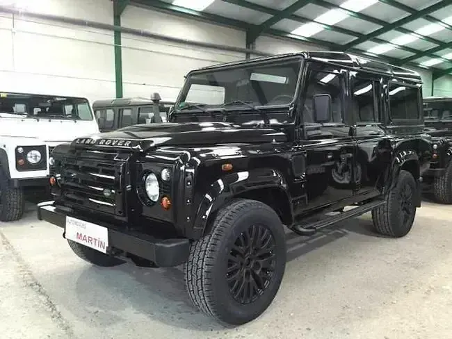 Używany Land Rover Defender 122 KM (89 kW) 2012 SUV