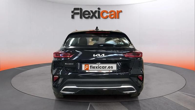 Usado Kia XCeed 160 CV (117 kW) 2023 Gris SUV