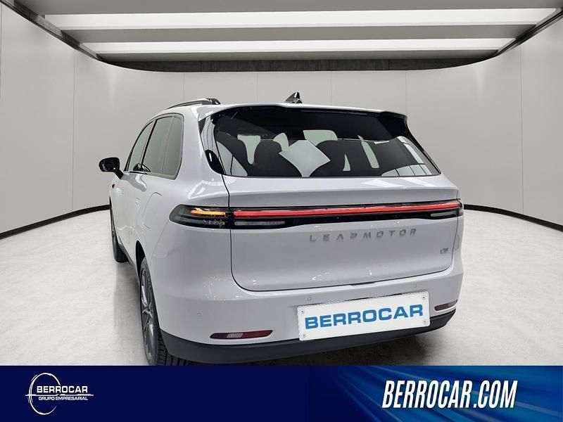 Usado Leapmotor C10 158 kW (215 CV) 2025 Blanco SUV