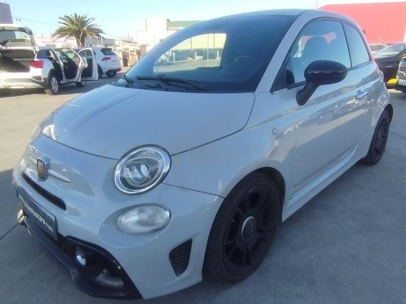 Usado Abarth 595 165 CV (121 kW) 2022 Gris / plata Berlina