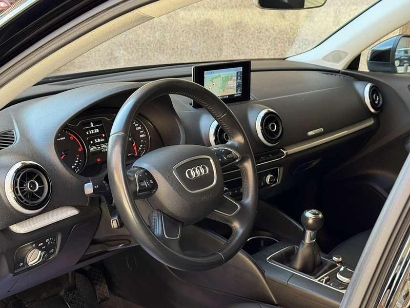 Usado Audi A3 Advanced Plus 110 CV (80 kW) 2016 Negro Berlina