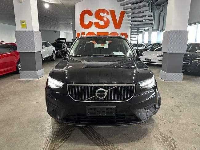 Usado Volvo XC40 Inscription 211 CV (155 kW) 2023 Negro SUV