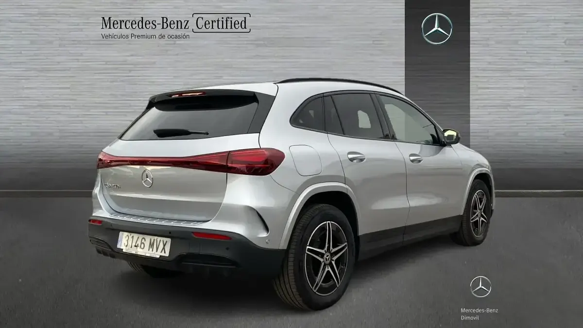 Käytetty Mercedes EQA250+ 139 kW (190 HP) 2024 Harmaa Katumaasturi