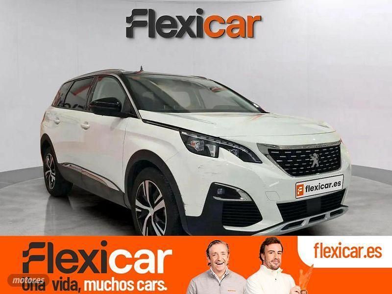 Usado Peugeot 5008 Allure 130 CV (95 kW) 2020 Blanco Monovolumen
