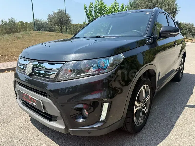Usado Suzuki Vitara GLX 120 CV (88 kW) 2017 Negro SUV