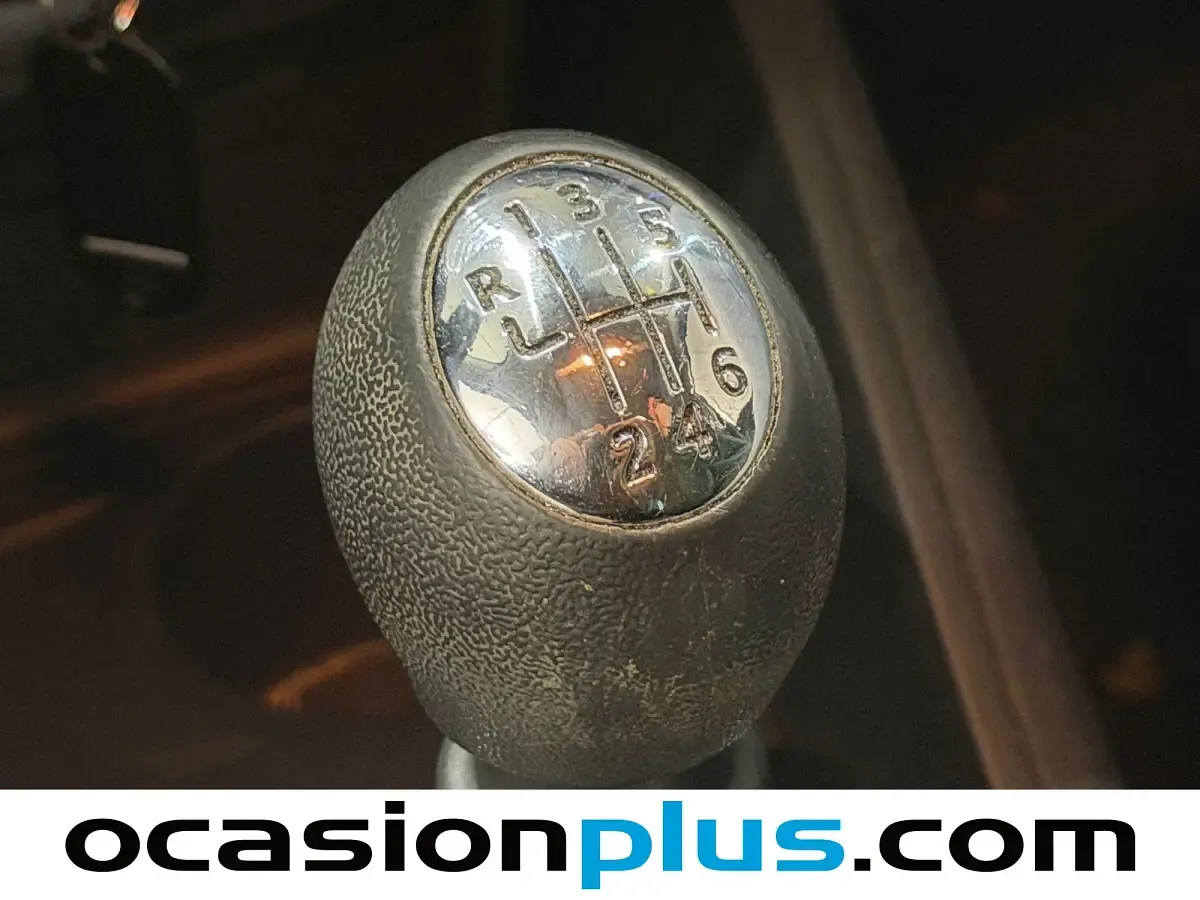 Usado Renault Mégane III LIMITED 116 CV (85 kW) 2015 Azul Utilitario