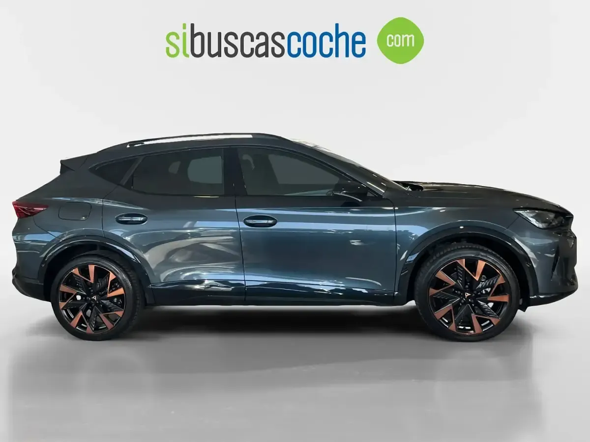 Usado Cupra Formentor 204 CV (150 kW) 2025 Gris/plata SUV