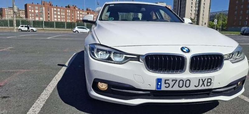 Blanco Usado 2017 BMW 320 Sport Line Berlina | 17.900 € (Un poco caro) - Imagen 1/4