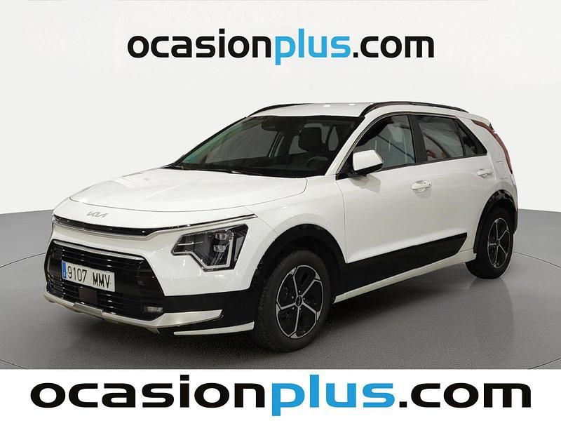 Usado Kia Niro 141 HP (103 kW) 2024 Branco SUV
