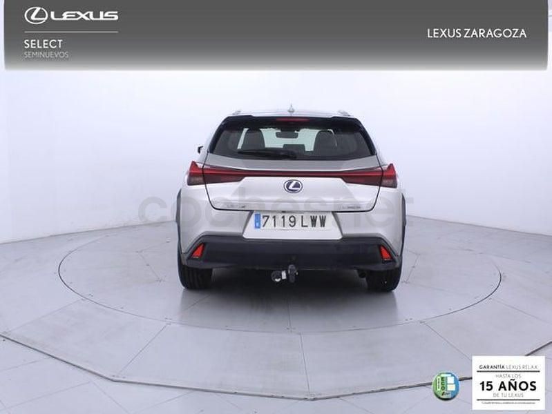 Usado Lexus UX Business Edition 184 CV (135 kW) 2022 Gris / plata SUV