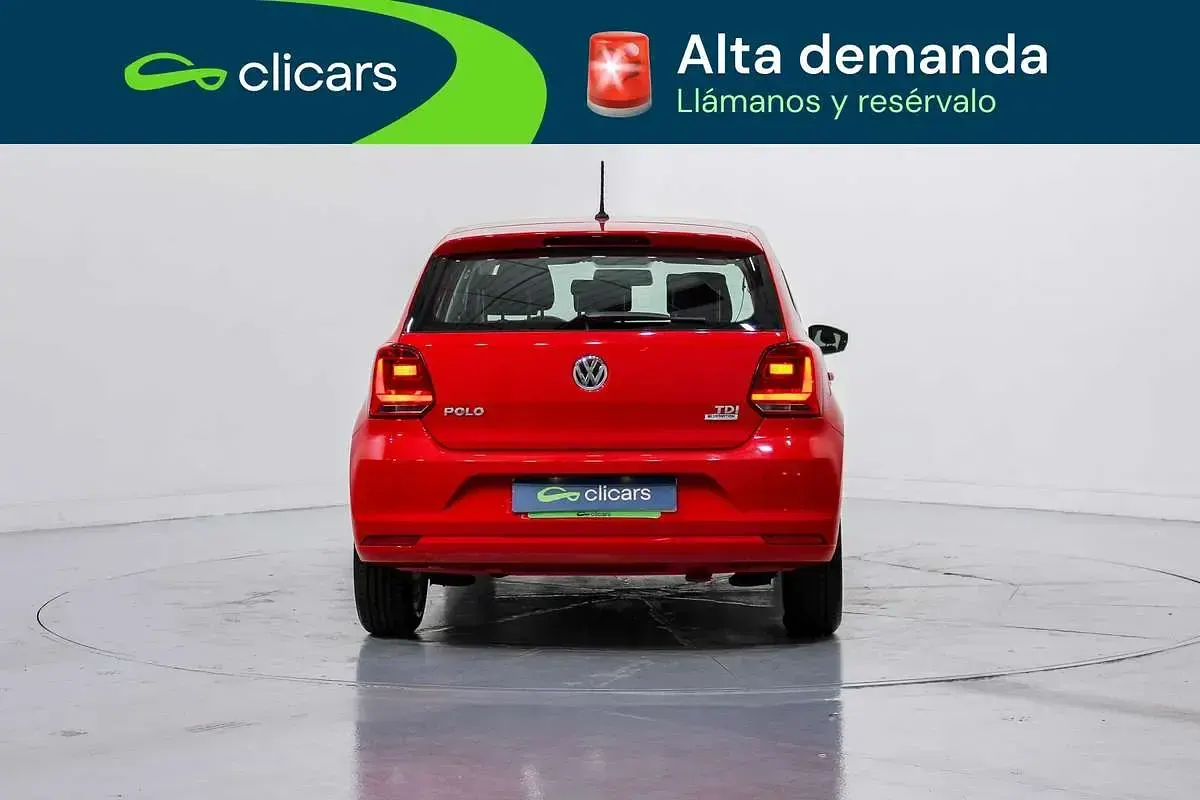 Usado VW Polo Advance 75 CV (55 kW) 2014 Rojo Utilitario