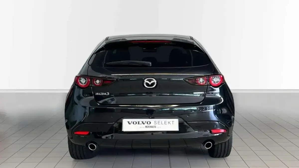 Usado Mazda 3 Homura-Line 122 CV (89 kW) 2023 Negro Berlina