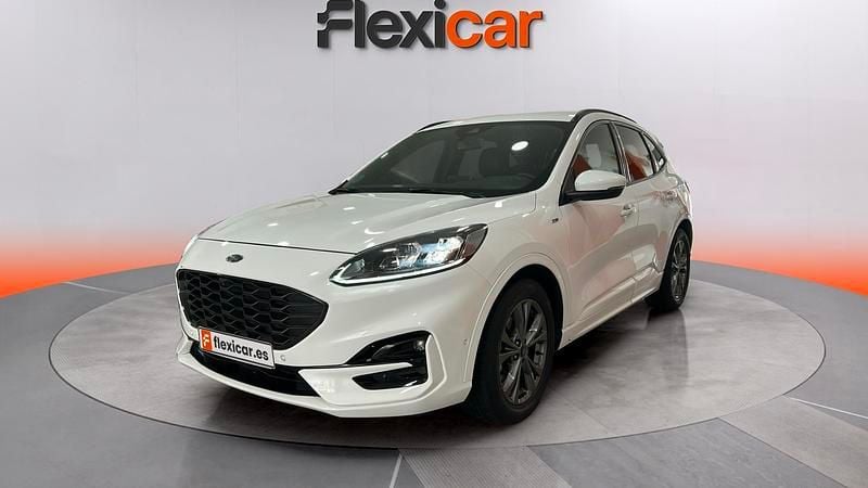 Usado Ford Kuga ST-Line X 150 CV (110 kW) 2022 Blanco SUV