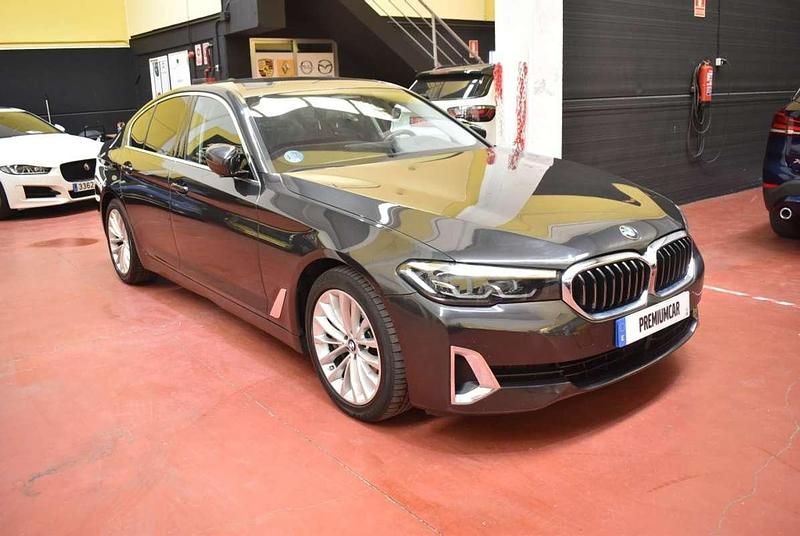 Usado BMW 530 Luxury Line 286 CV (210 kW) 2021 Gris Berlina