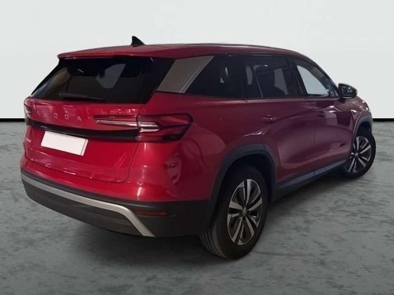 Usado Skoda Kodiaq Selection 150 CV (110 kW) 2024 Rojo SUV