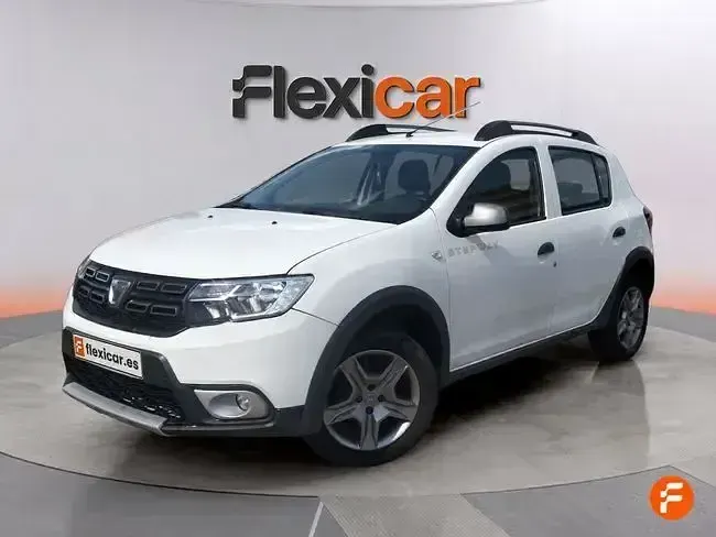 Usado Dacia Sandero Acces 73 CV (53 kW) 2020 Blanco