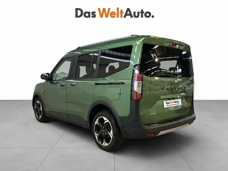 Usado Ford Tourneo Courier Active 125 CV (91 kW) 2025 Verde Monovolumen
