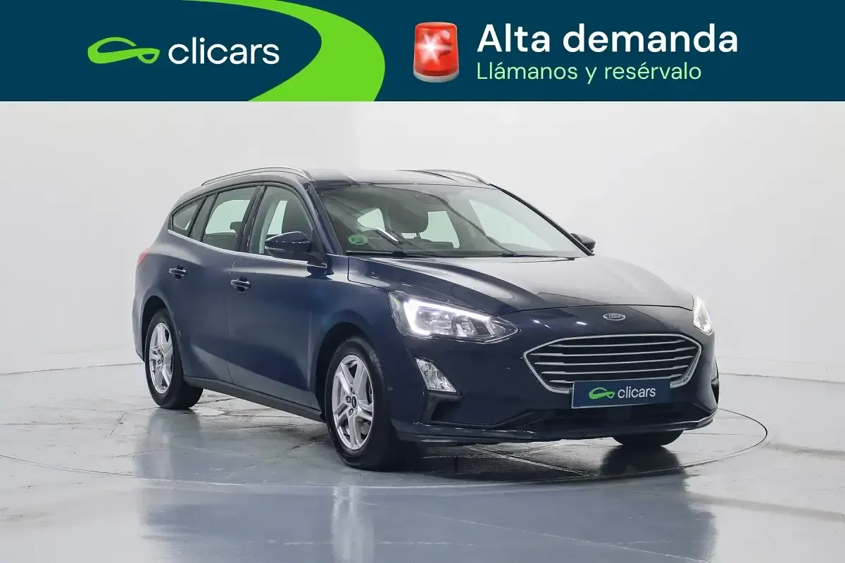 Usado Ford Focus Trend+ 120 CV (88 kW) 2021 Azul Familiar