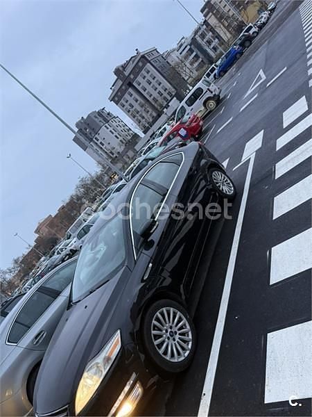 Usado Ford Mondeo Titanium S 163 CV (119 kW) 2012 Negro Berlina