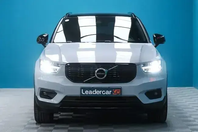 Usado Volvo XC40 R-Design 262 CV (192 kW) 2022 Gris SUV