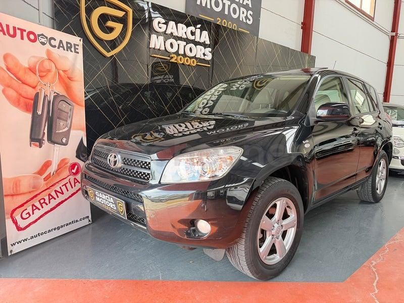 Usado Toyota RAV4 Executive 136 CV (100 kW) 2007 Negro SUV