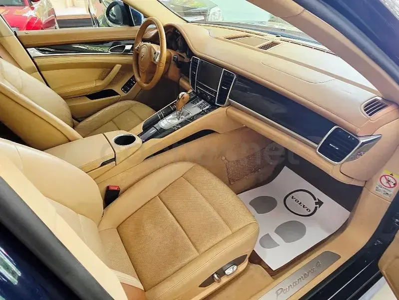 Usado Porsche Panamera 299 CV (219 kW) 2010 Azul Utilitario