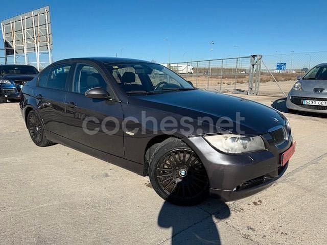 Gris / plata Usado 2006 BMW 320 Berlina | 4900 € (Precio justo) - Imagen 1/4