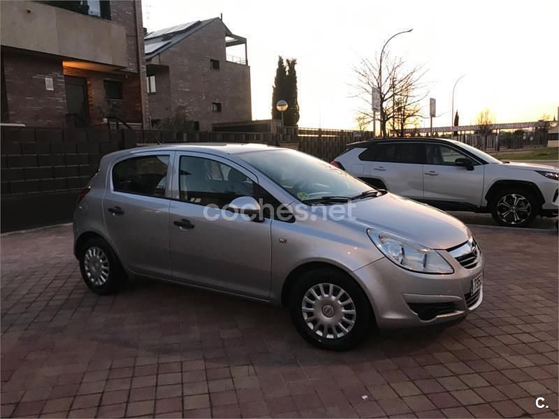 Usado Opel Corsa Excellence 95 CV (69 kW) 2010 Gris / plata Utilitario