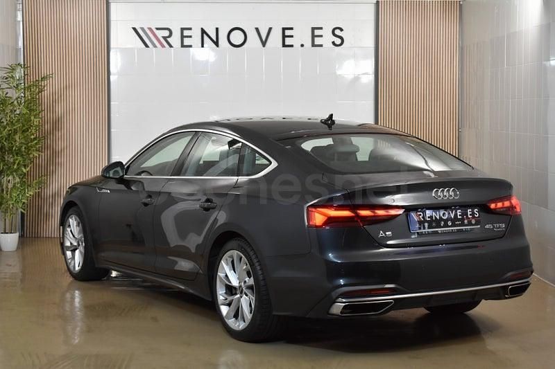 Usado Audi A5 Sportback Advanced Plus 265 CV (194 kW) 2022 Gris / plata Utilitario