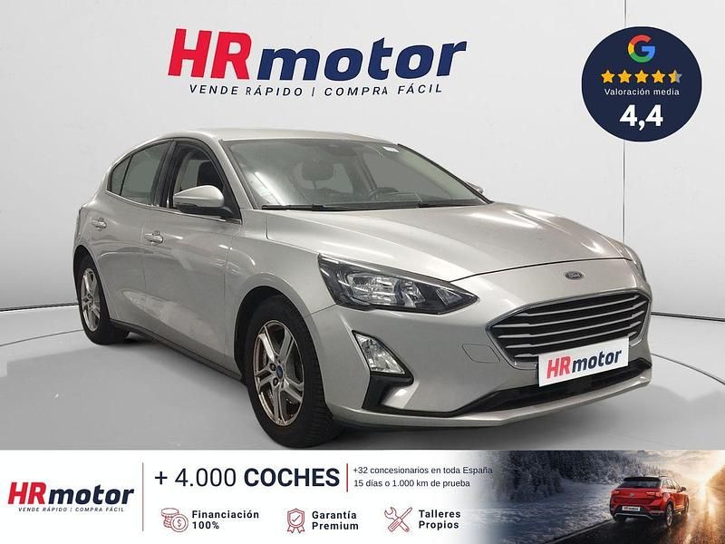 Usado Ford Focus Trend 100 CV (73 kW) 2021 Gris Berlina