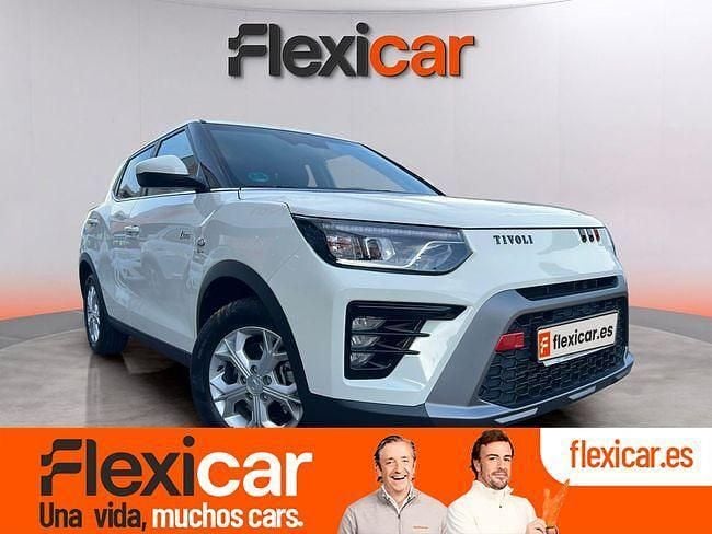 Blanco Usado 2024 Ssangyong (KGM) Tivoli Limited SUV | 18.990 € (Un poco caro) - Imagen 1/4