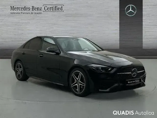 Usado Mercedes C200 163 CV (119 kW) 2024 Negro obsidiana