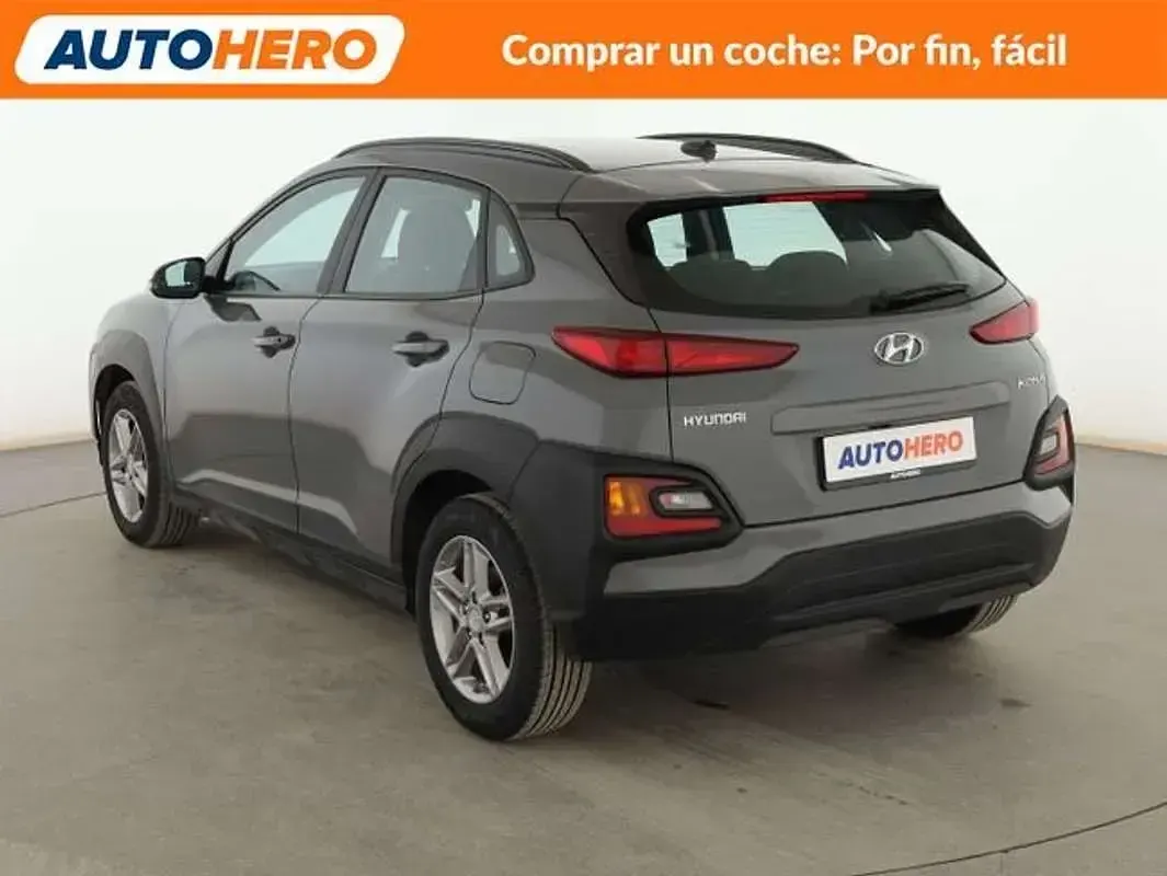 Usado Hyundai Kona 120 CV (88 kW) 2019 Gris SUV