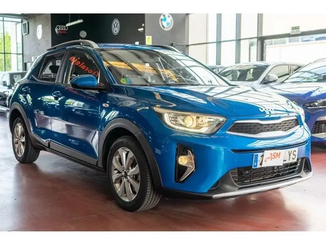 Usado Kia Stonic Plus 101 CV (74 kW) 2022 Azul SUV