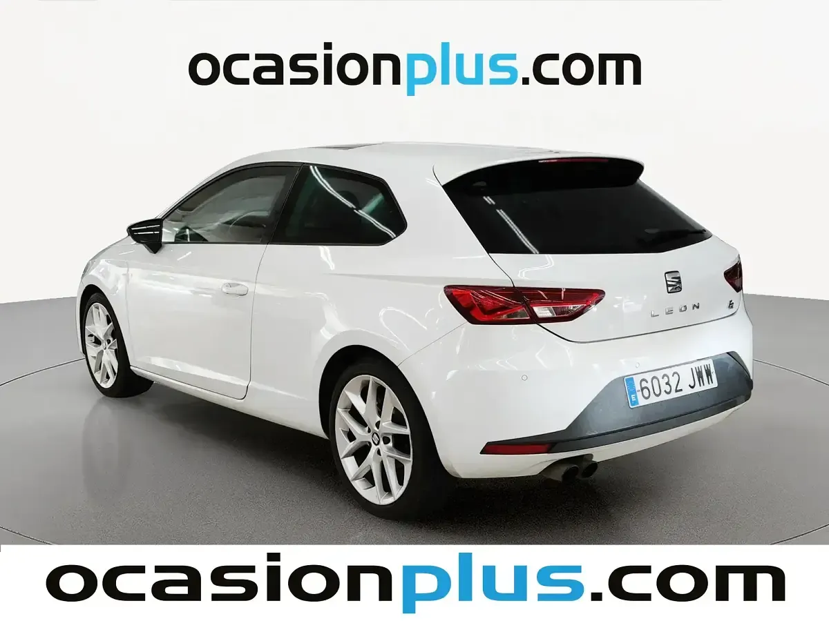 Usado Seat Leon FR 150 CV (110 kW) 2017 Blanco Utilitario