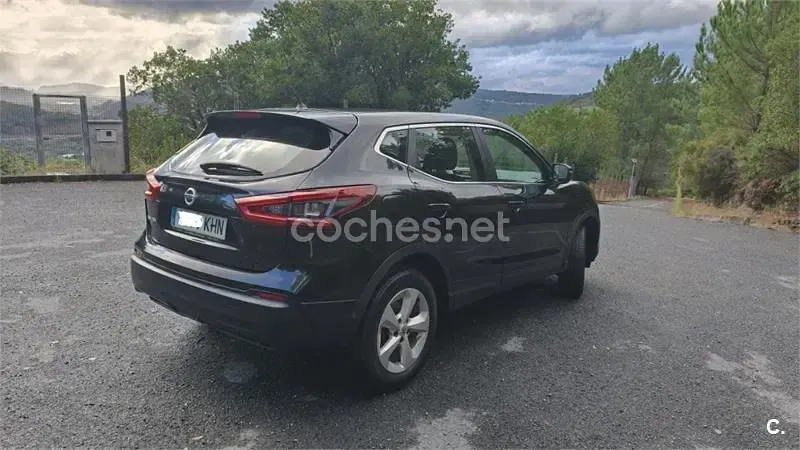 Usado Nissan Qashqai Tekna 115 CV (84 kW) 2018 Negro SUV