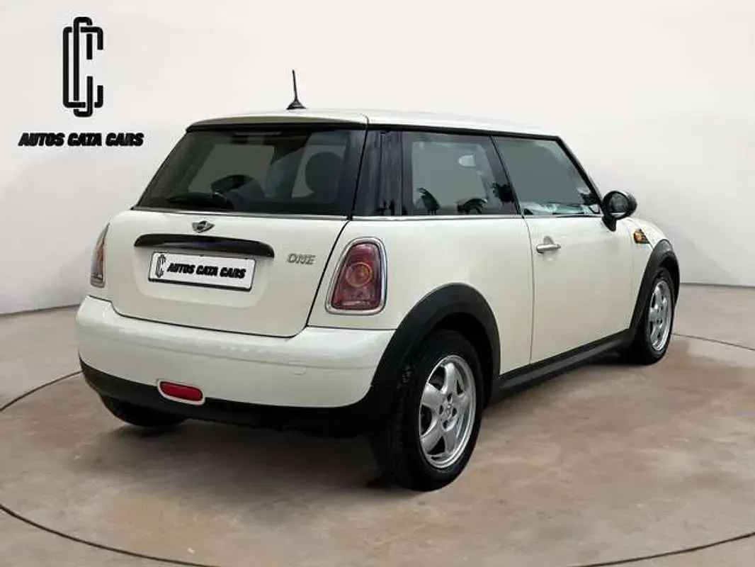 Usado Mini ONE 95 CV (69 kW) 2009 Beige Utilitario