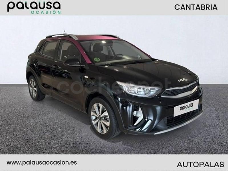 Usado Kia Stonic 84 CV (61 kW) 2023 Negro SUV