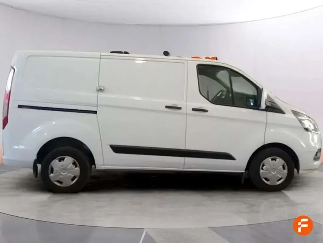 Usado Ford Transit Custom Trend 131 CV (96 kW) 2023 Blanco Van