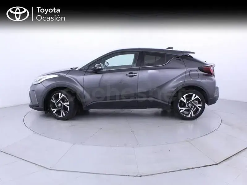 Usado Toyota C-HR Advance 122 CV (89 kW) 2022 Gris / plata SUV