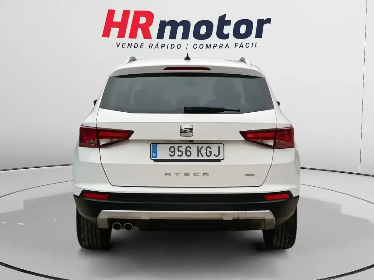 Begagnad Seat Ateca 4Drive 190 HK (139 kW) 2017 Vit SUV